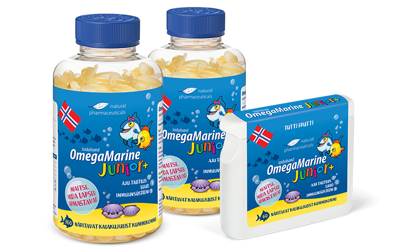 Natural Pharmaceuticals OmegaMarine Junior+ kaks suurt pudelit, mis sisaldavad kalakujulisi kapsleid (360 ühikut), ja üks väiksem, lame pakend (60 ühikut), millel on värviline etikett ja kahe naeratava kala graafika. Pakenditel on Norra lipp ja sõnum, et toode toetab aju, luid ja immuunsust.